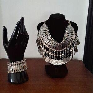 Egyptian Necklace and Matching Bracelet